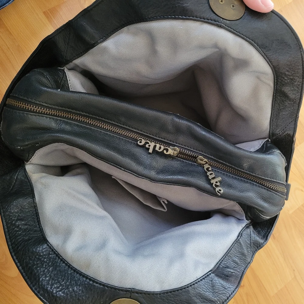 CAKE by Petunia Leather Hampton Holdall Bag Purse Carryall